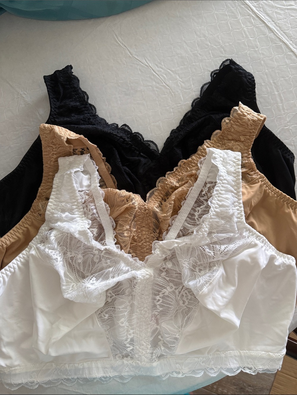 Breezies Soft Support Lace Wirefree Unlined Bra 3 Package Set 3X Basic